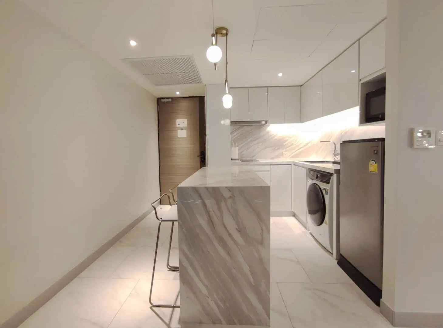 Photo - ashley hotel bkk