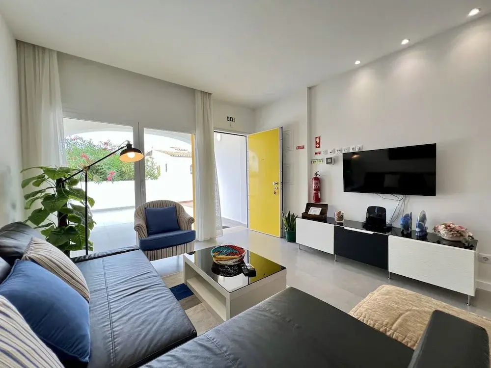 Photo - Vilamoura Club Villa 3 With Pool by Homing