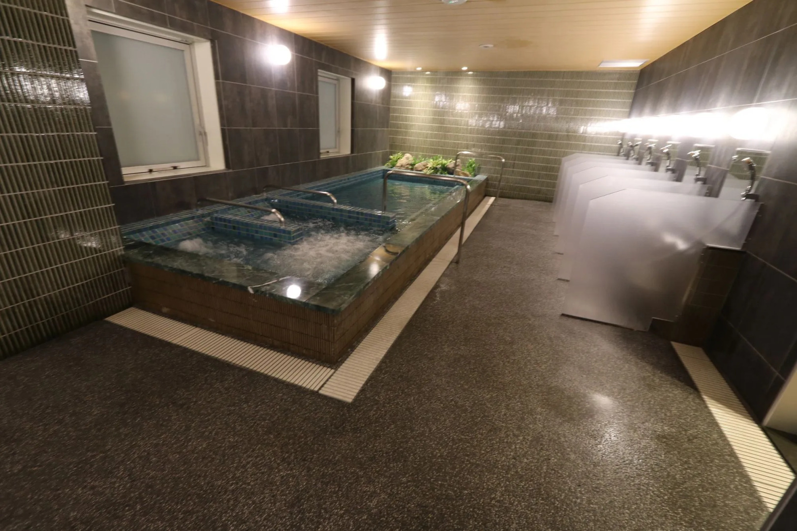 Foto - Cabin & Capsule Hotel J-SHIP Osaka Namba