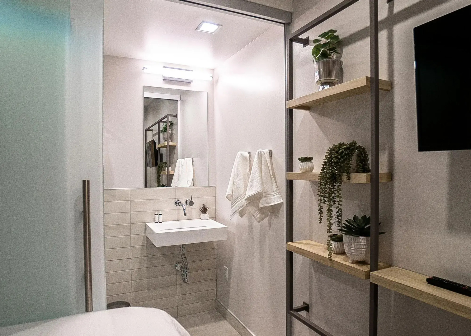 Photo - SOVA Micro-Room & Social Hotel