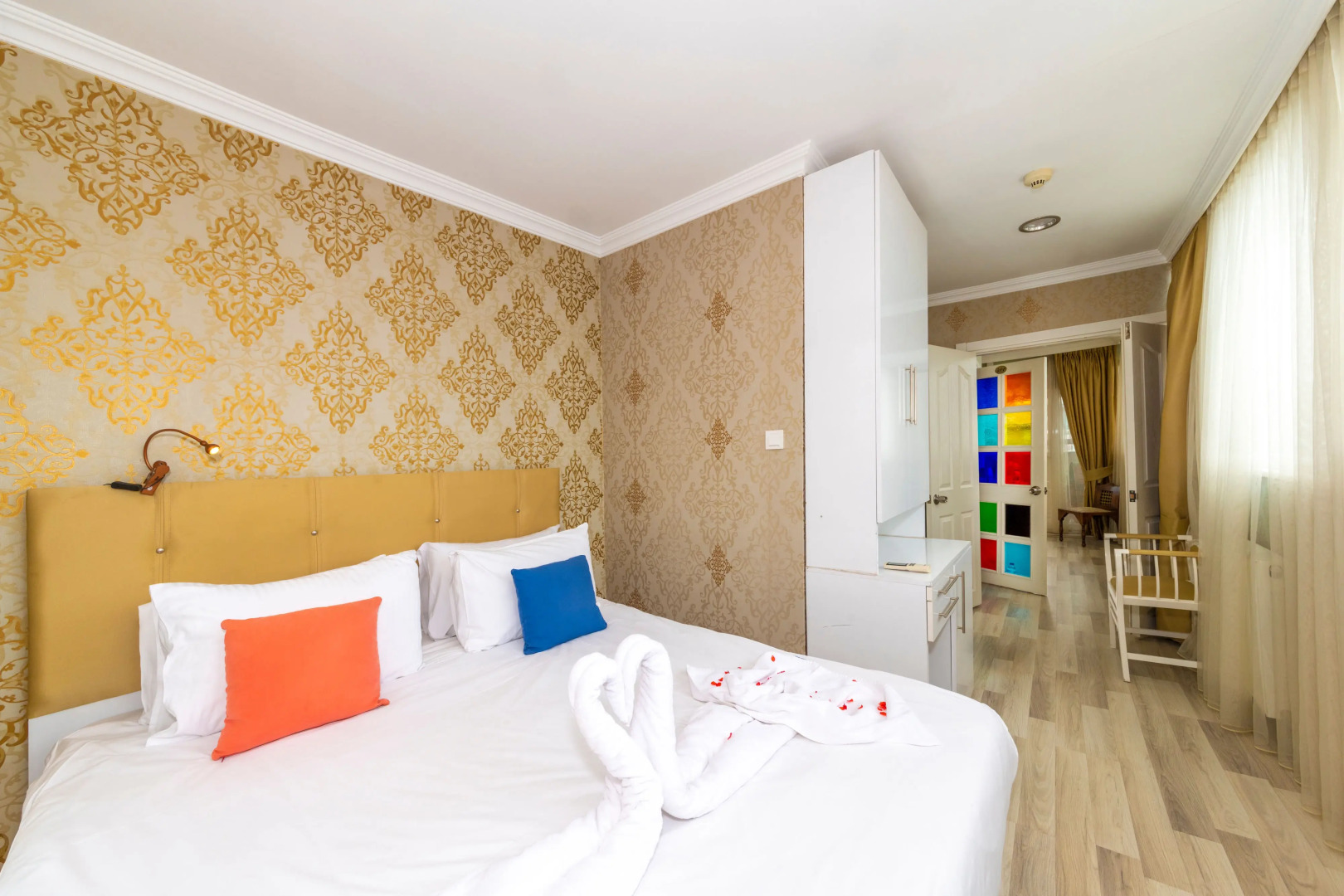 Photo - Walnut Shell Hotel