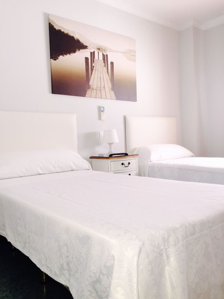 Photo - Hostal Acemar