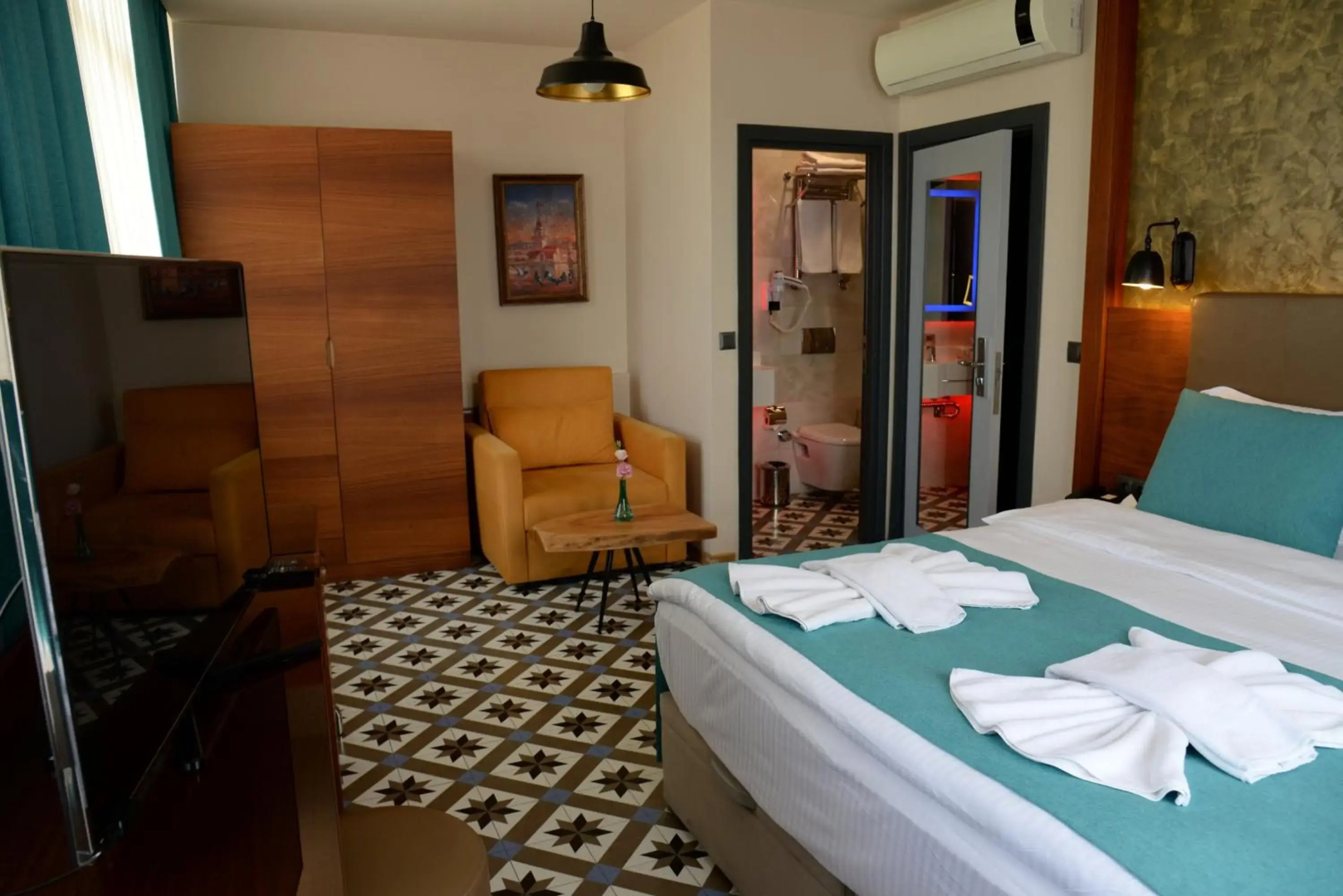 Photo - Retropera Hotel