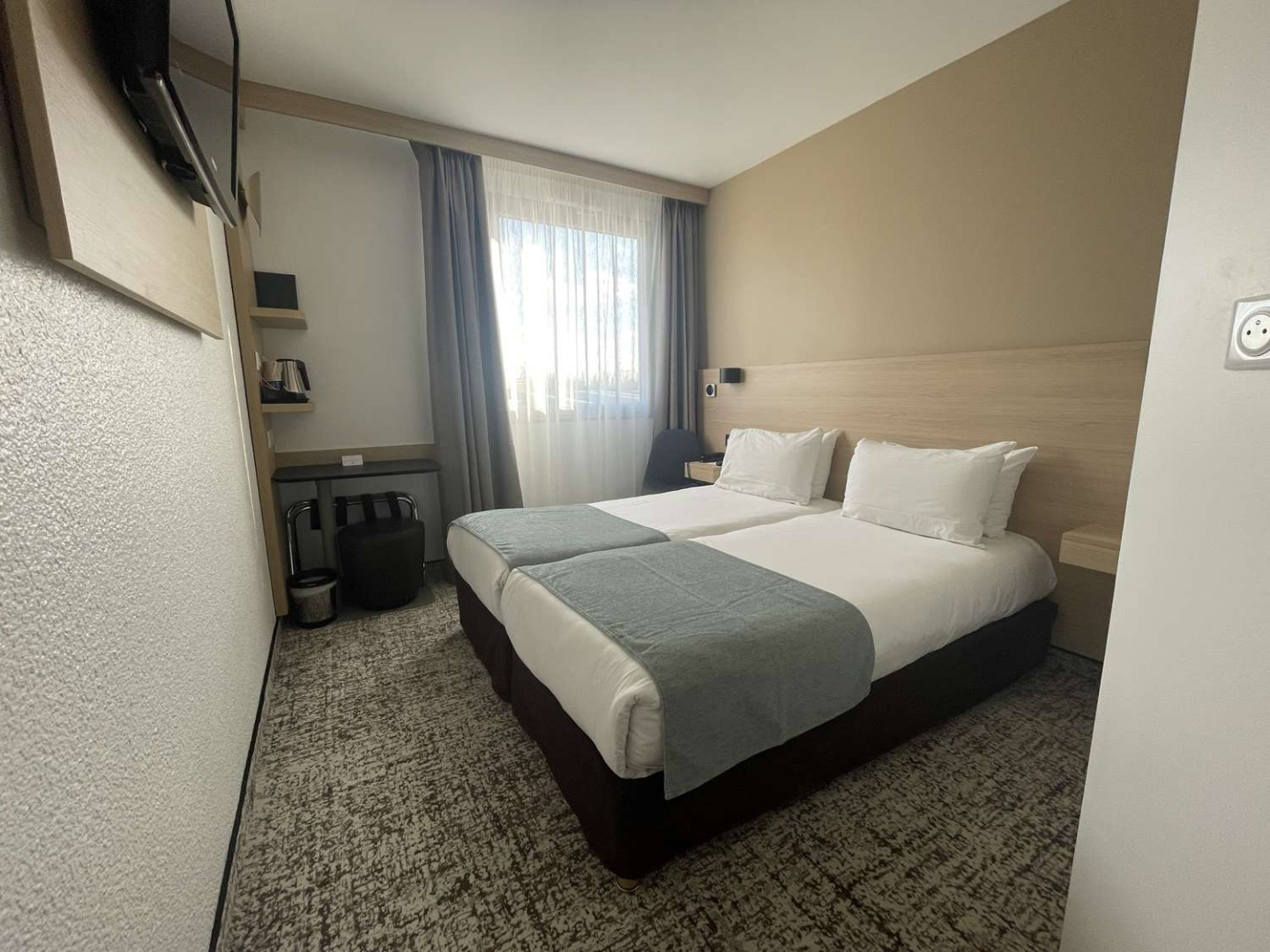 Photo - Sure Hotel by Best Western Bordeaux Lac