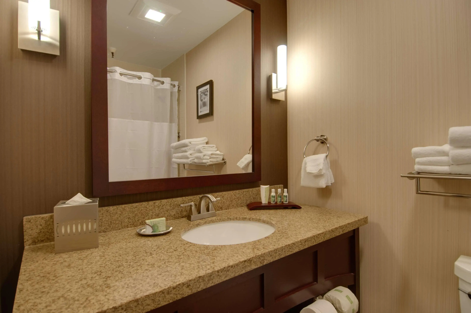 Photo - Best Western Plus Truckee-Tahoe Hotel