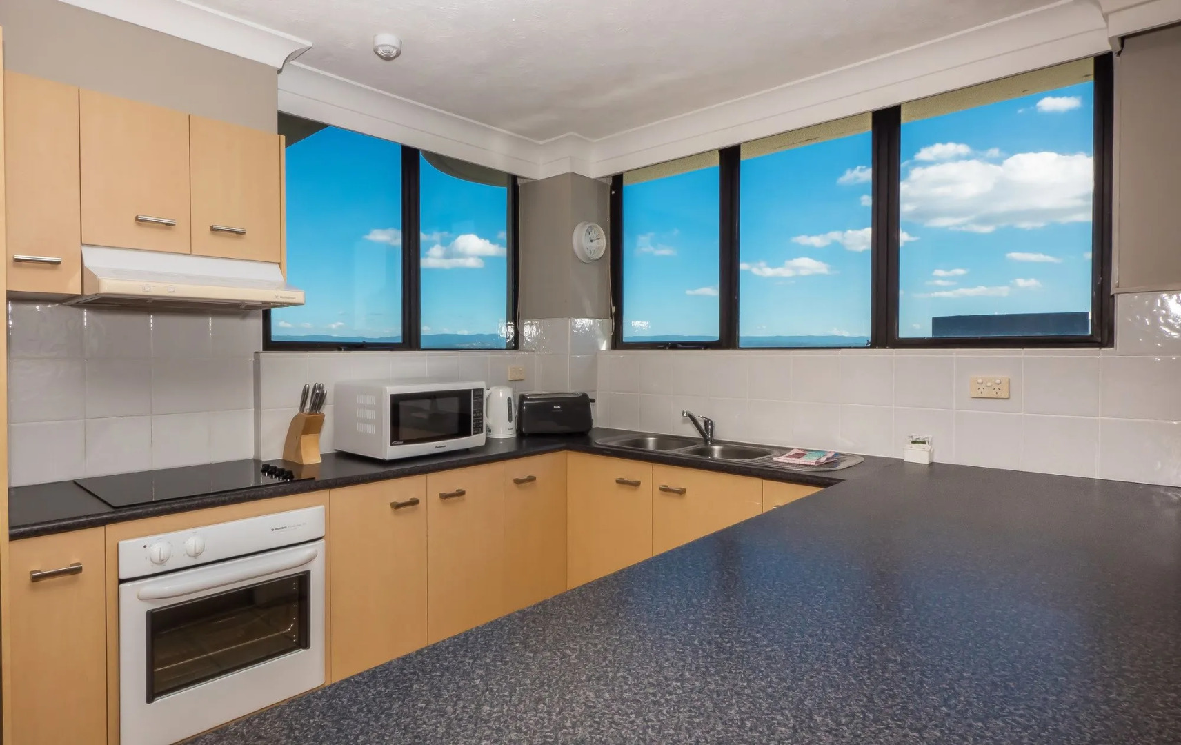 Foto - Aristocrat Apartments