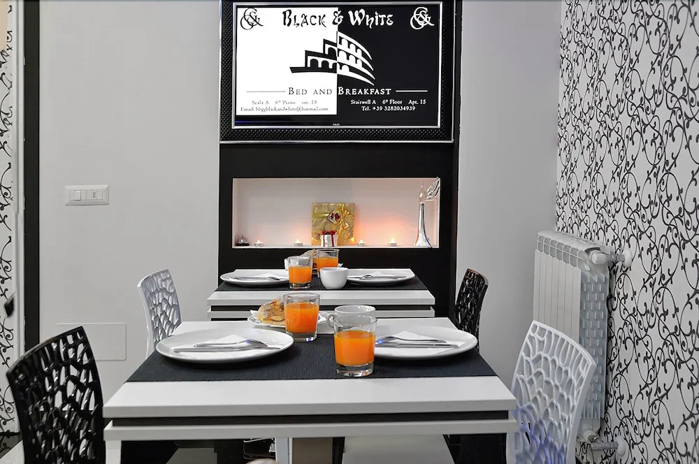 Photo - Black & White G&G