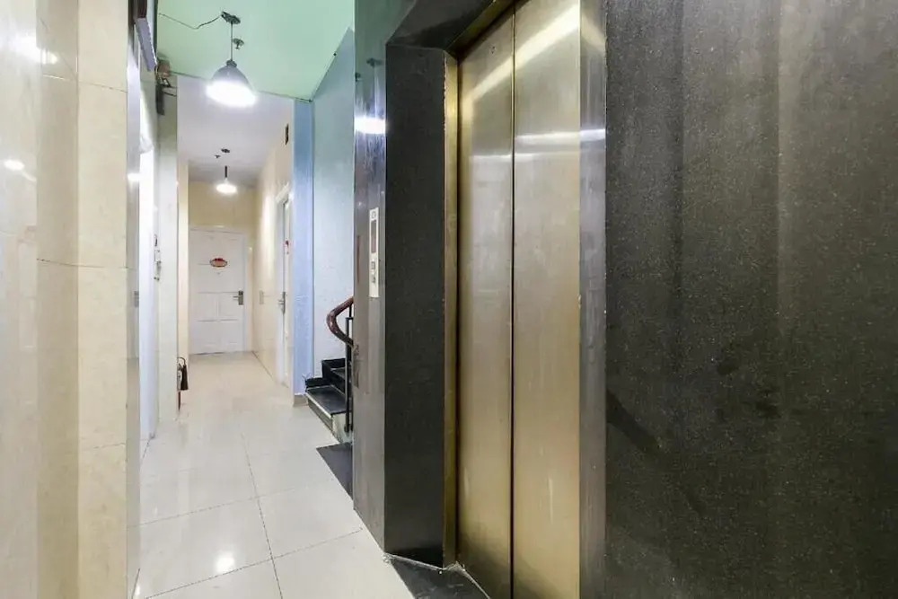 Photo - Nhật Hoàng Hotel Q4 -by BAY LUXURY