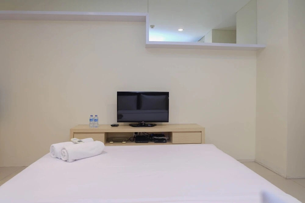 Nice And Comfy Studio Tamansari Semanggi Apartment