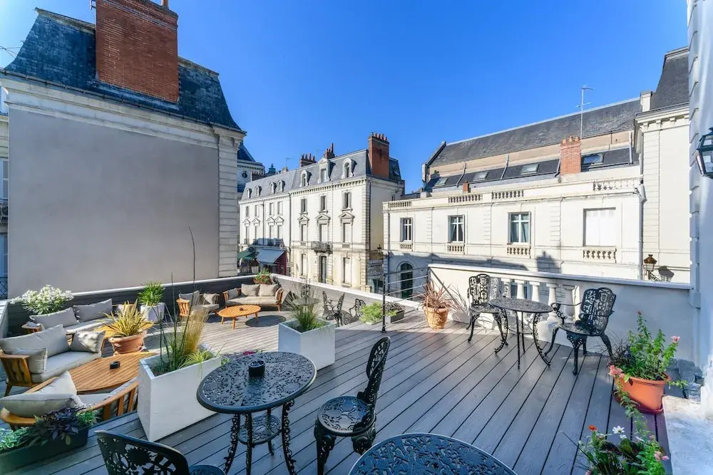 Photo - Corneille - Entrée autonome, réception en ligne - Encore Mieux