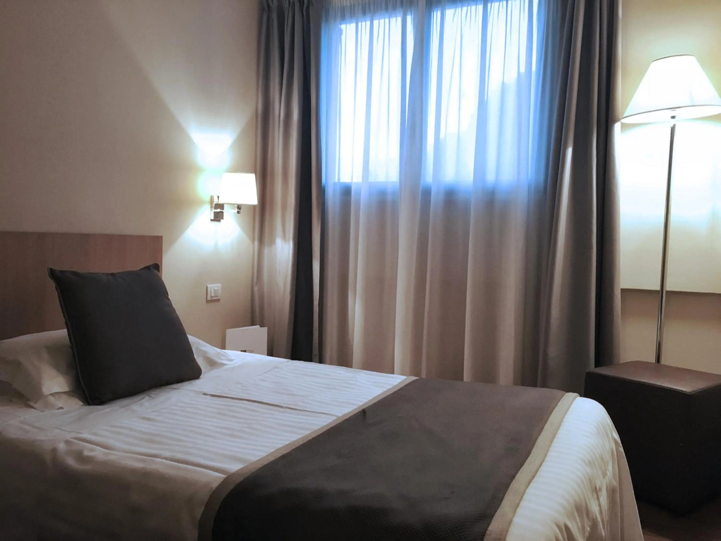 Foto - Hotel De la Ville