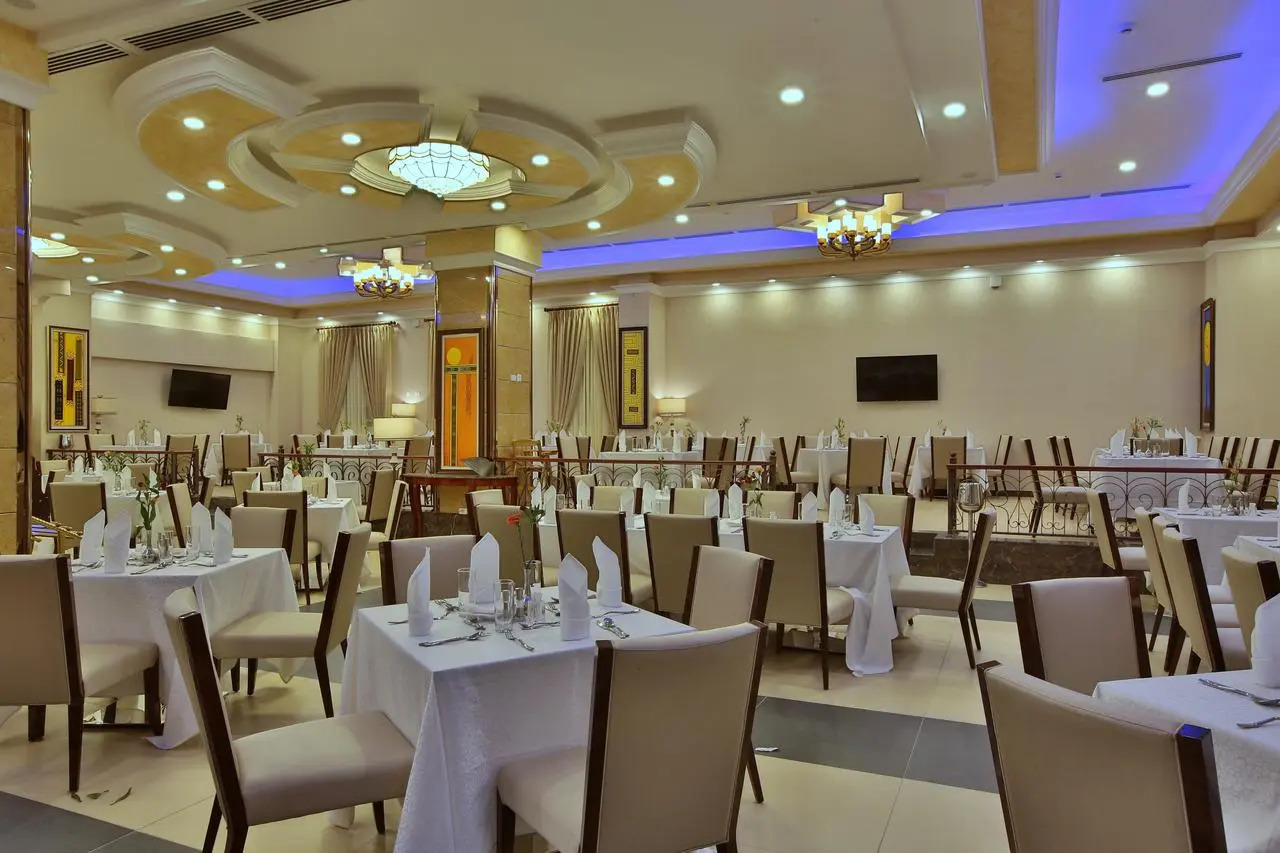 Photo - Sapphire Addis