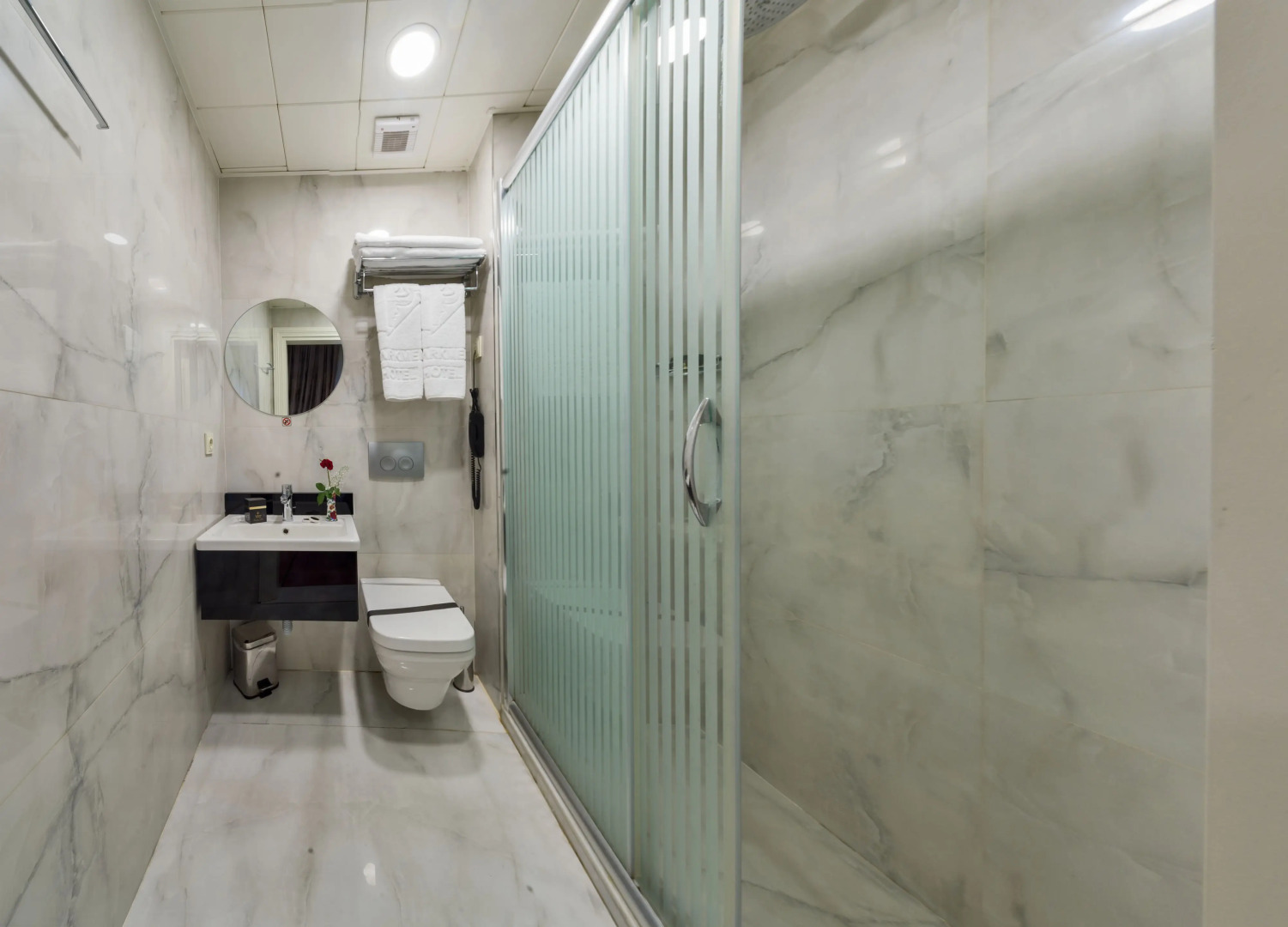 Photo - Darkmen Hotel 2