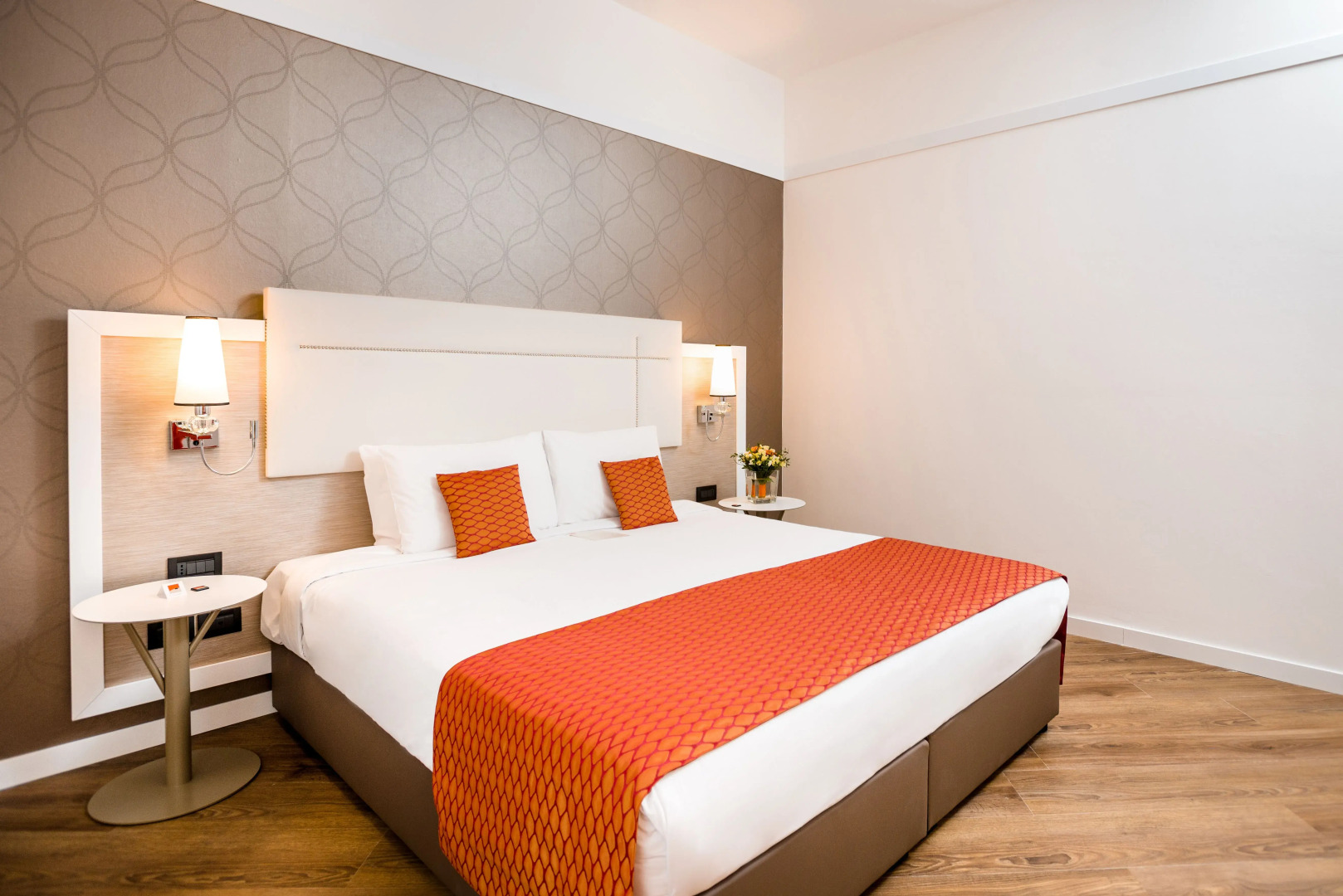 Foto - Ikonik Parlament