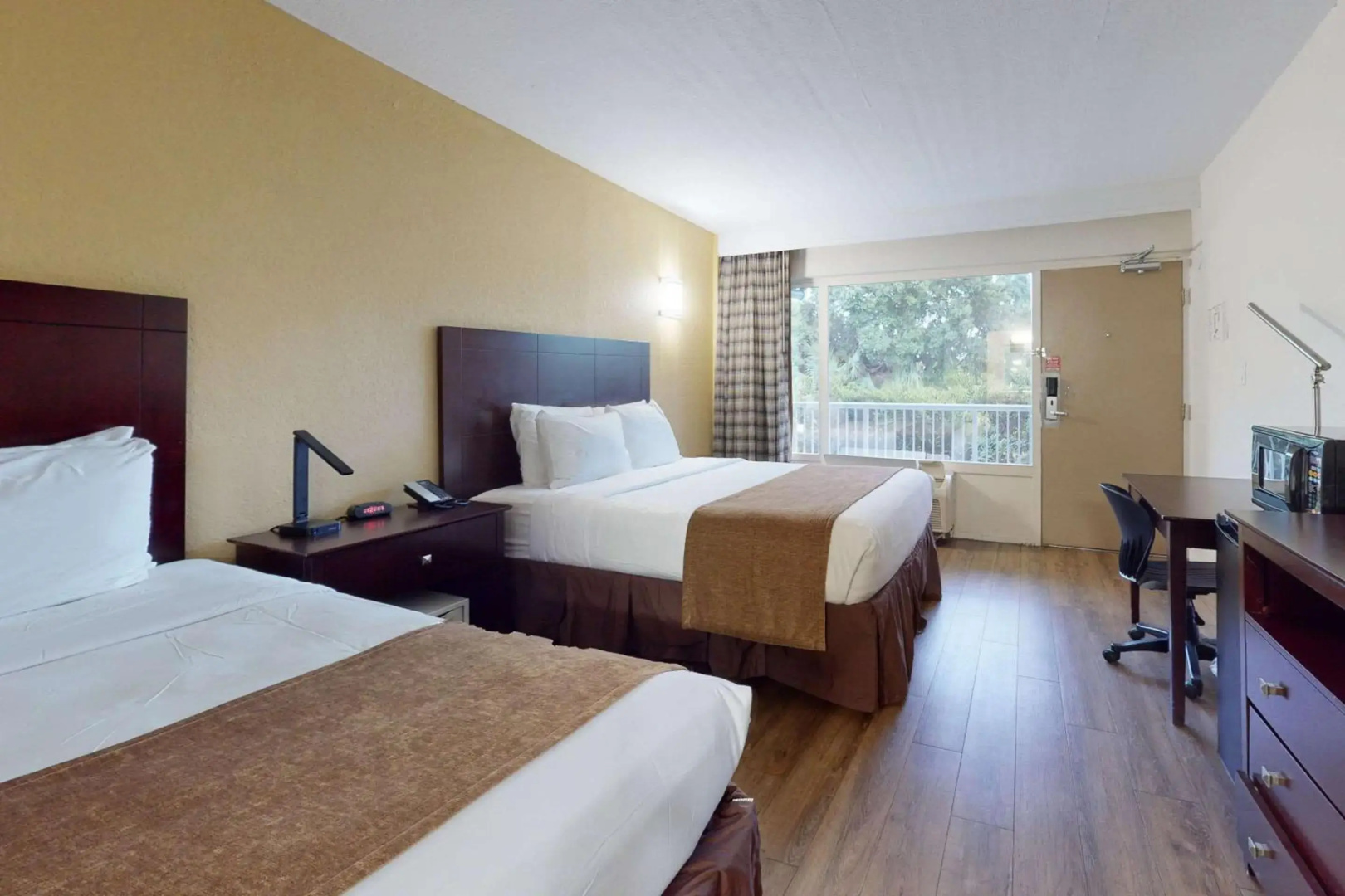 Photo - Rodeway Inn & Suites Fort Lauderdale Airport & Cruise Port