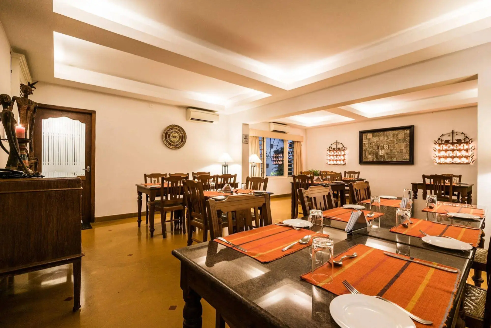 Foto - Tissa's Inn