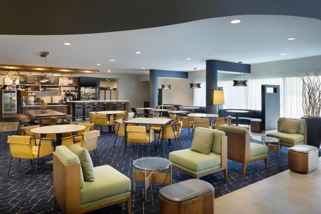 Foto - Courtyard Edison Woodbridge