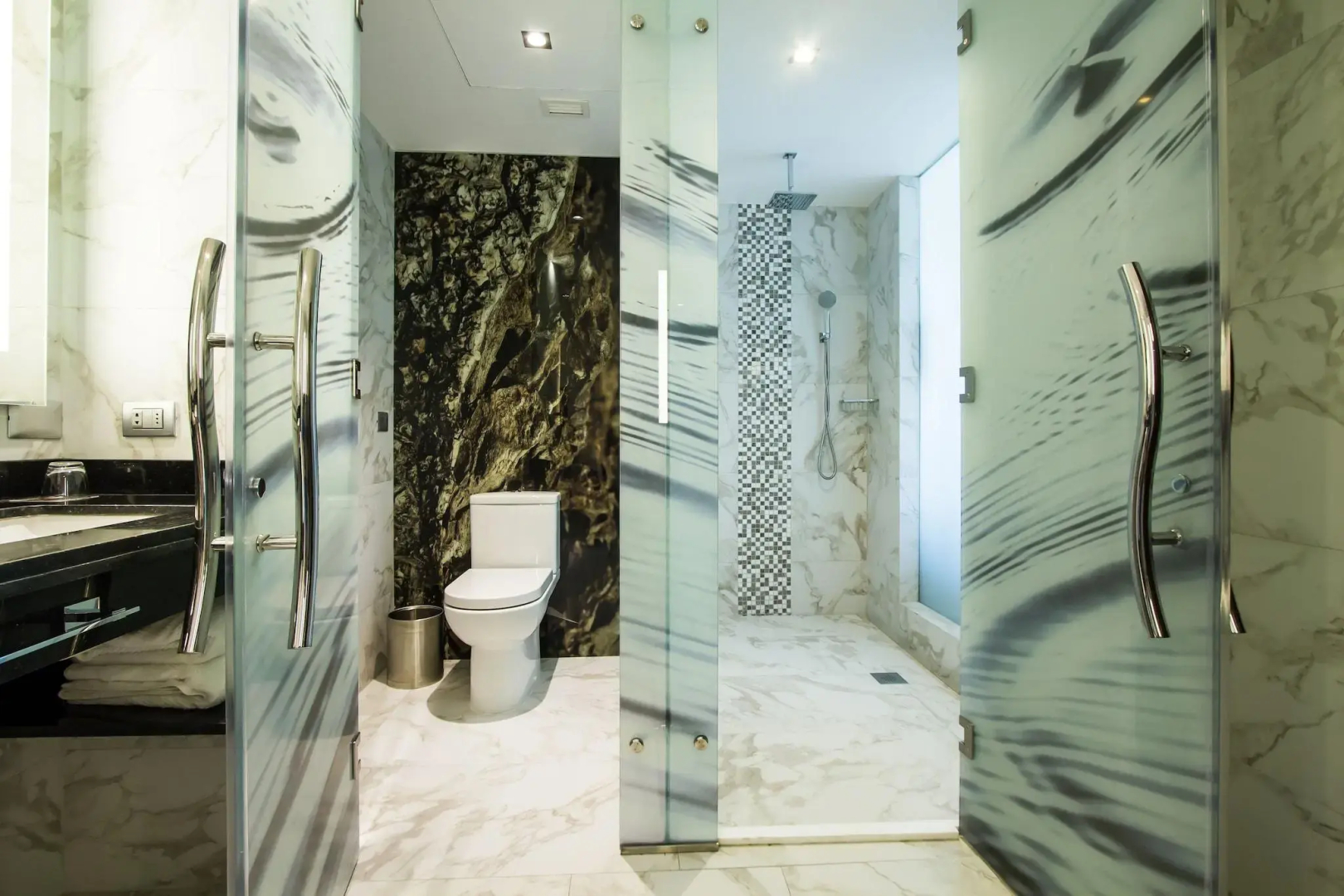 Photo - Renaissance Santiago by Marriott