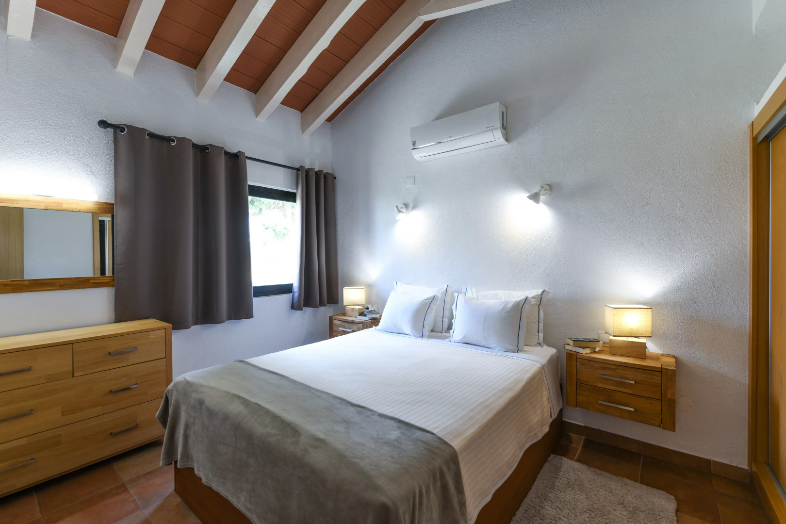 Foto - Pedras Da Rainha