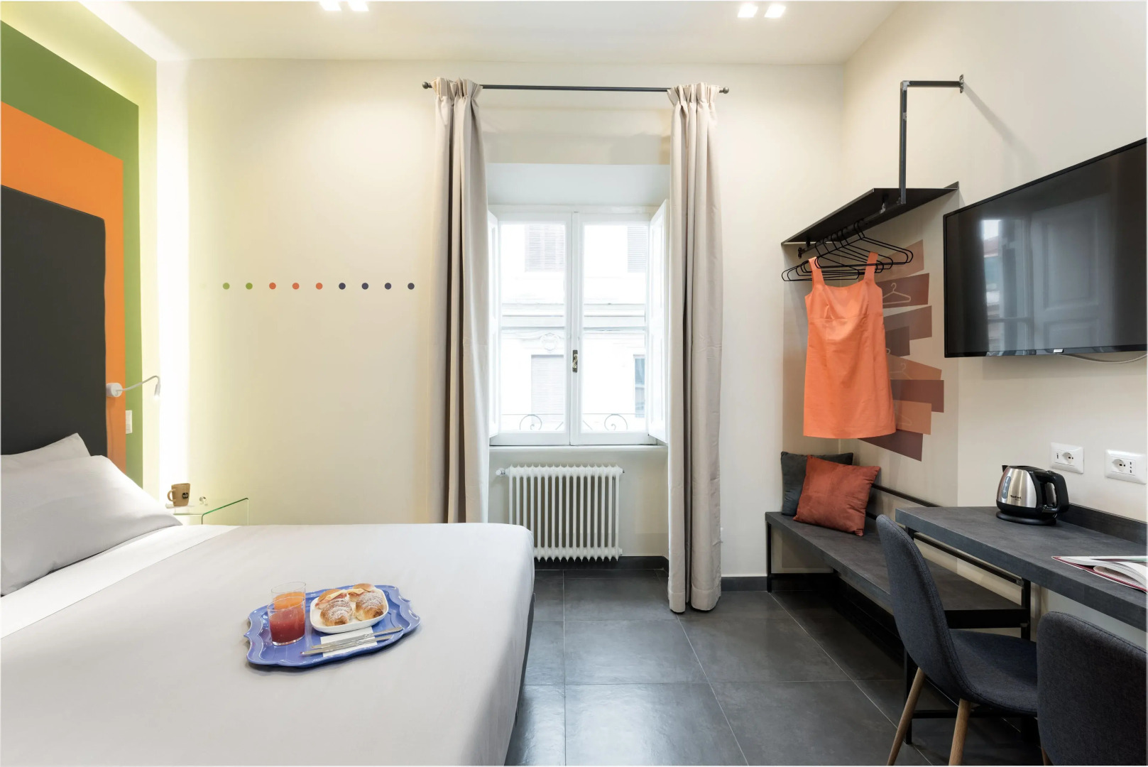 Photo - Circle in the Square