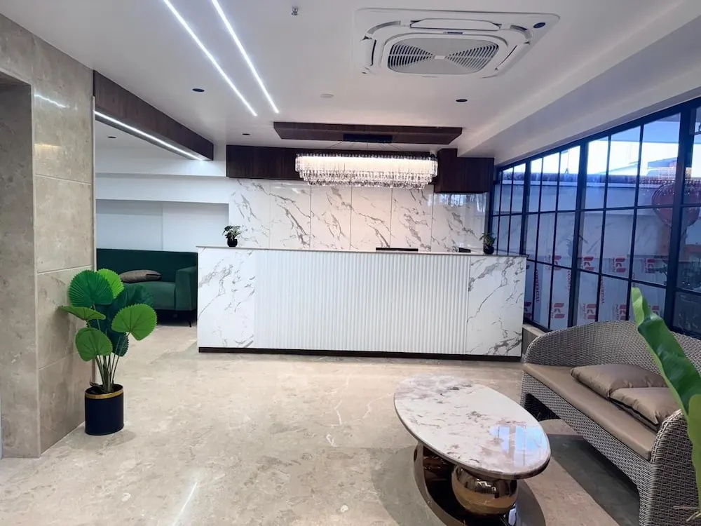 Royal Plaza Inn by RAK Rooms
