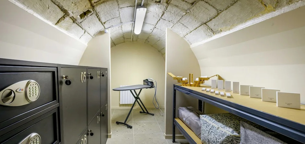 Photo - Corneille - Entrée autonome, réception en ligne - Encore Mieux