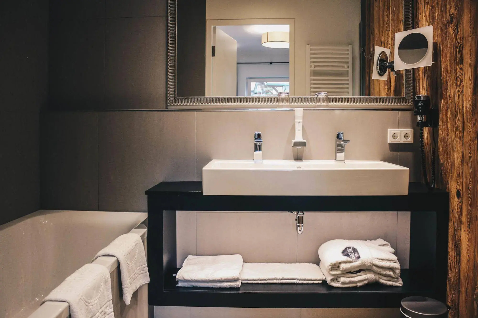 Photo - TWO TIMEZ - Boutique Hotel