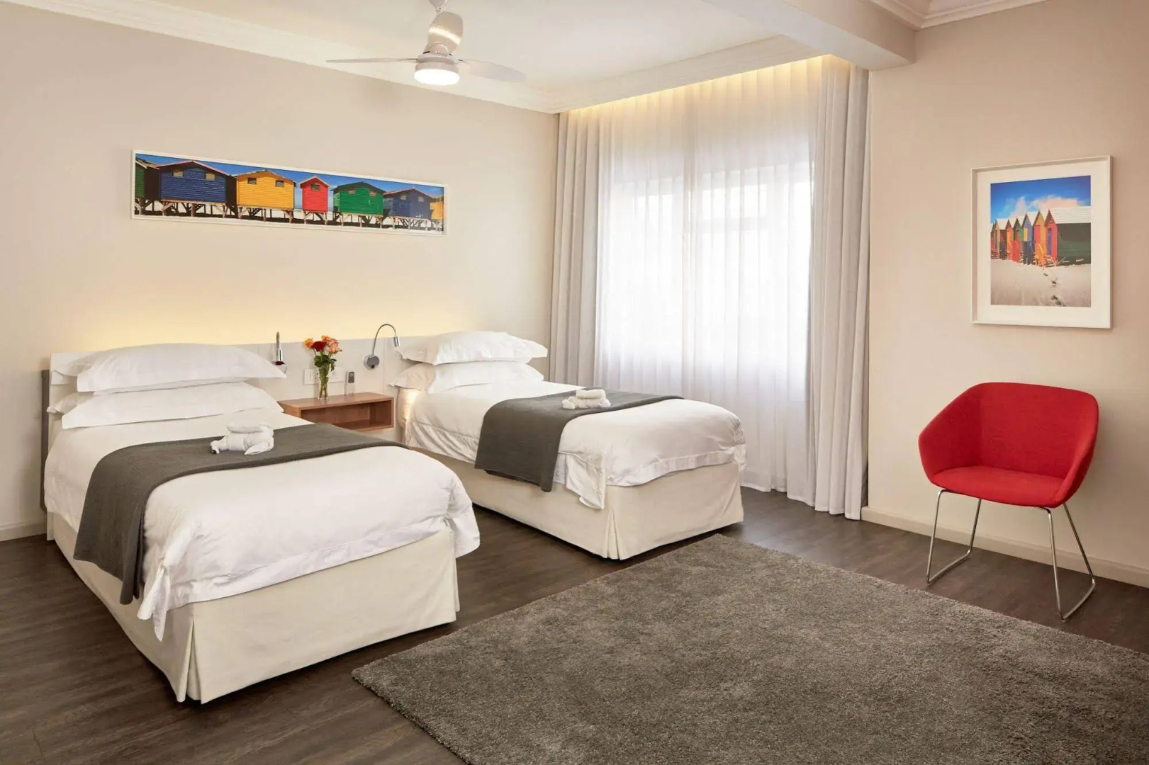 Foto - First Group Riviera Suites