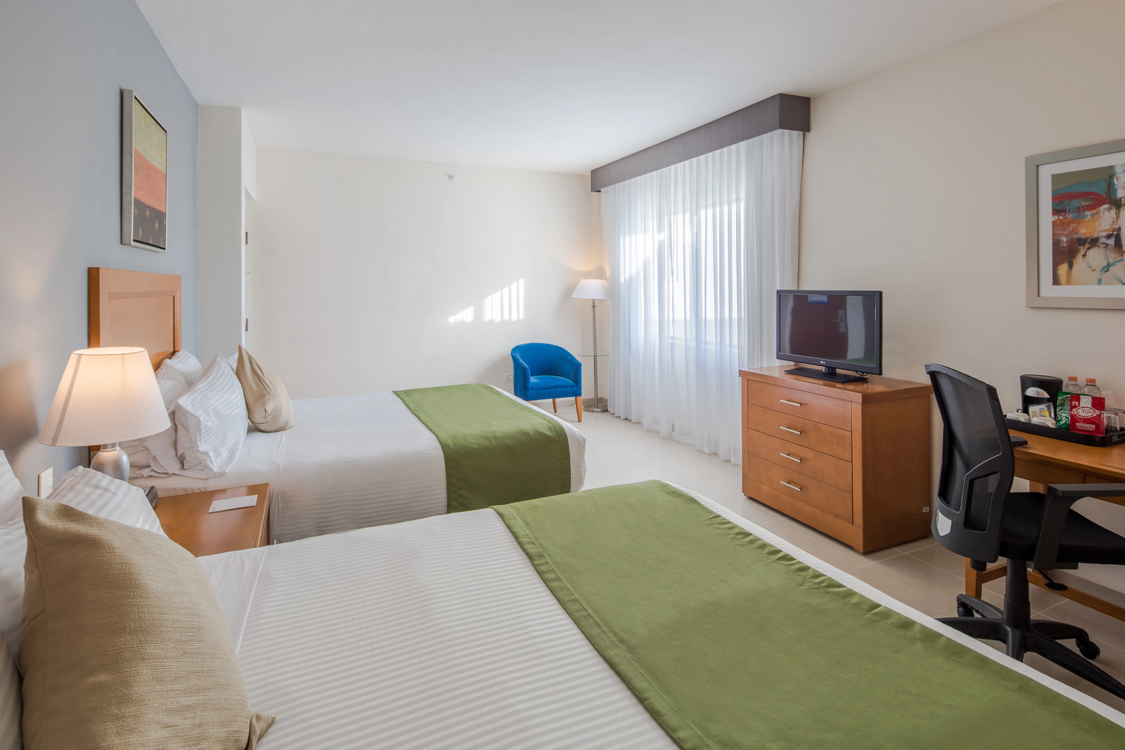 Foto - Courtyard by Marriott Hotel