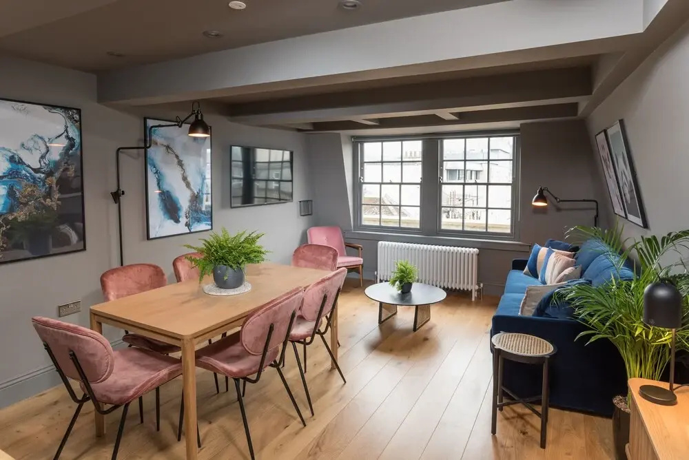 Photo - Hiding Space - Trim Street Apartments