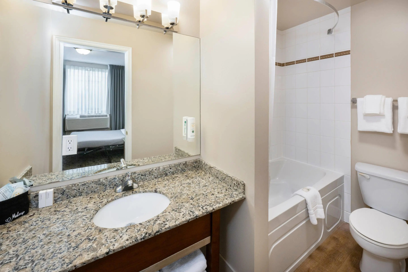 Foto - Quality Inn & Suites