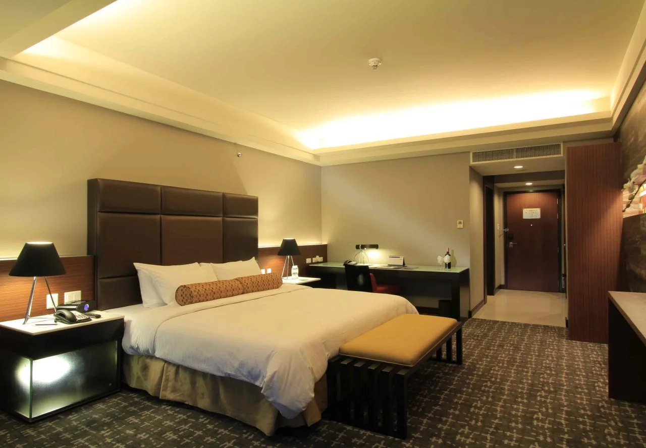 Photo - The Bellevue Manila