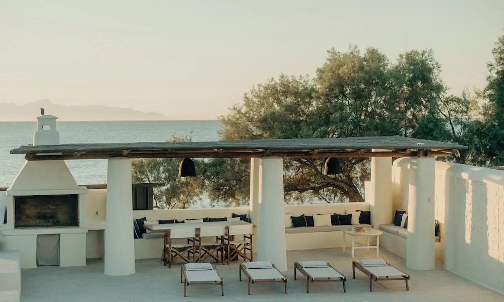 Photo - Damma Beachfront Luxury Villa