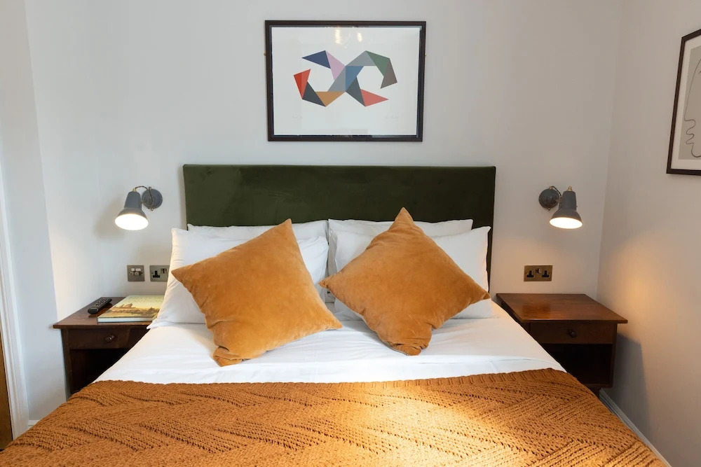 Photo - The Knight Of Nottinghill