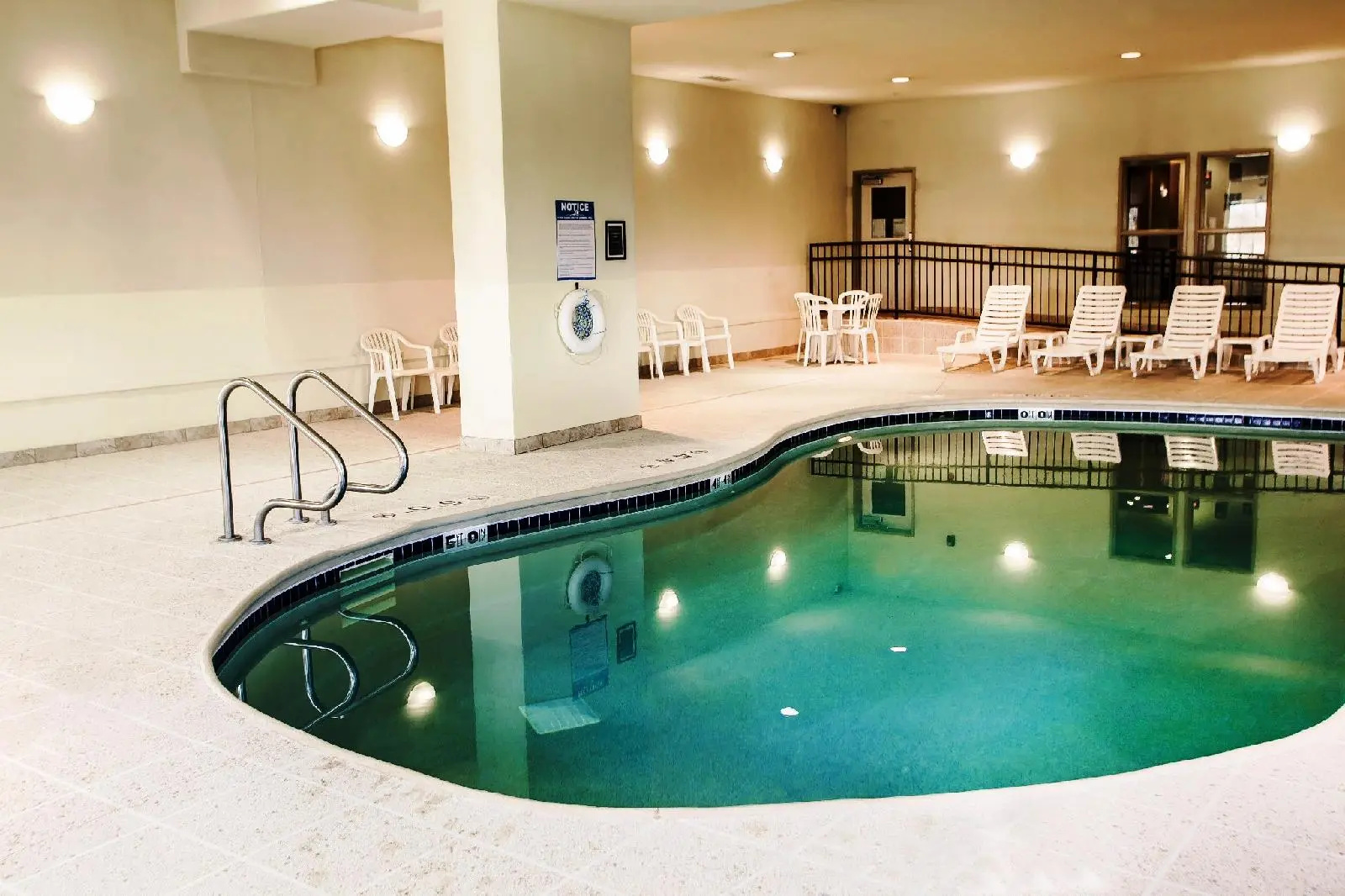 Photo - Comfort Suites Grayslake near Libertyville North