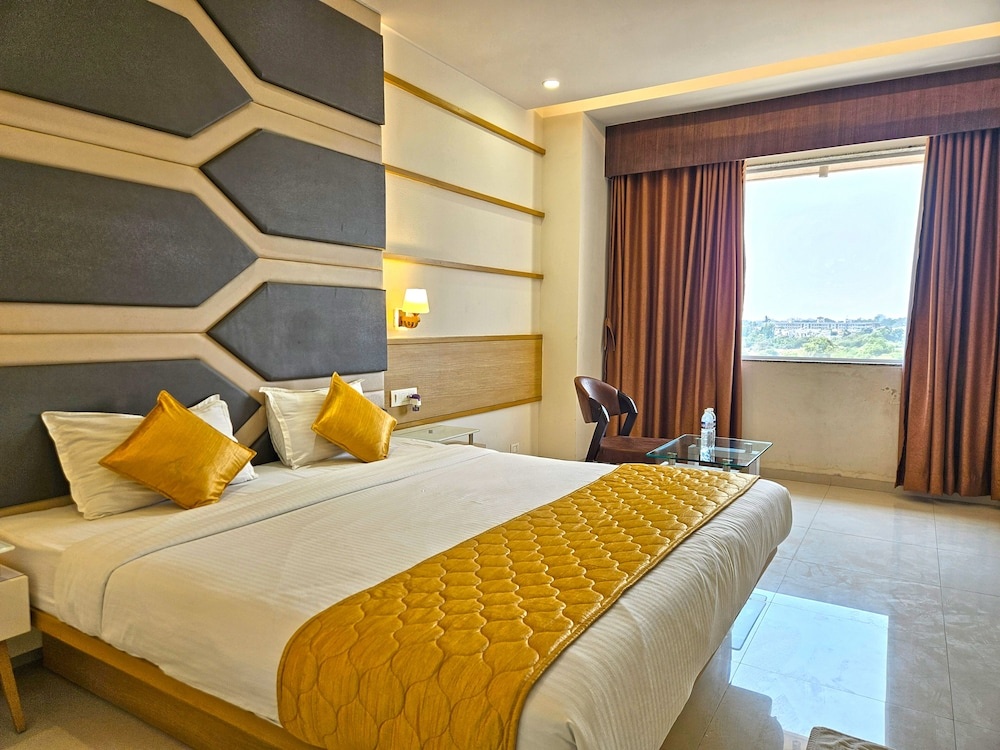 Hotel Grand Darshan Vadodara
