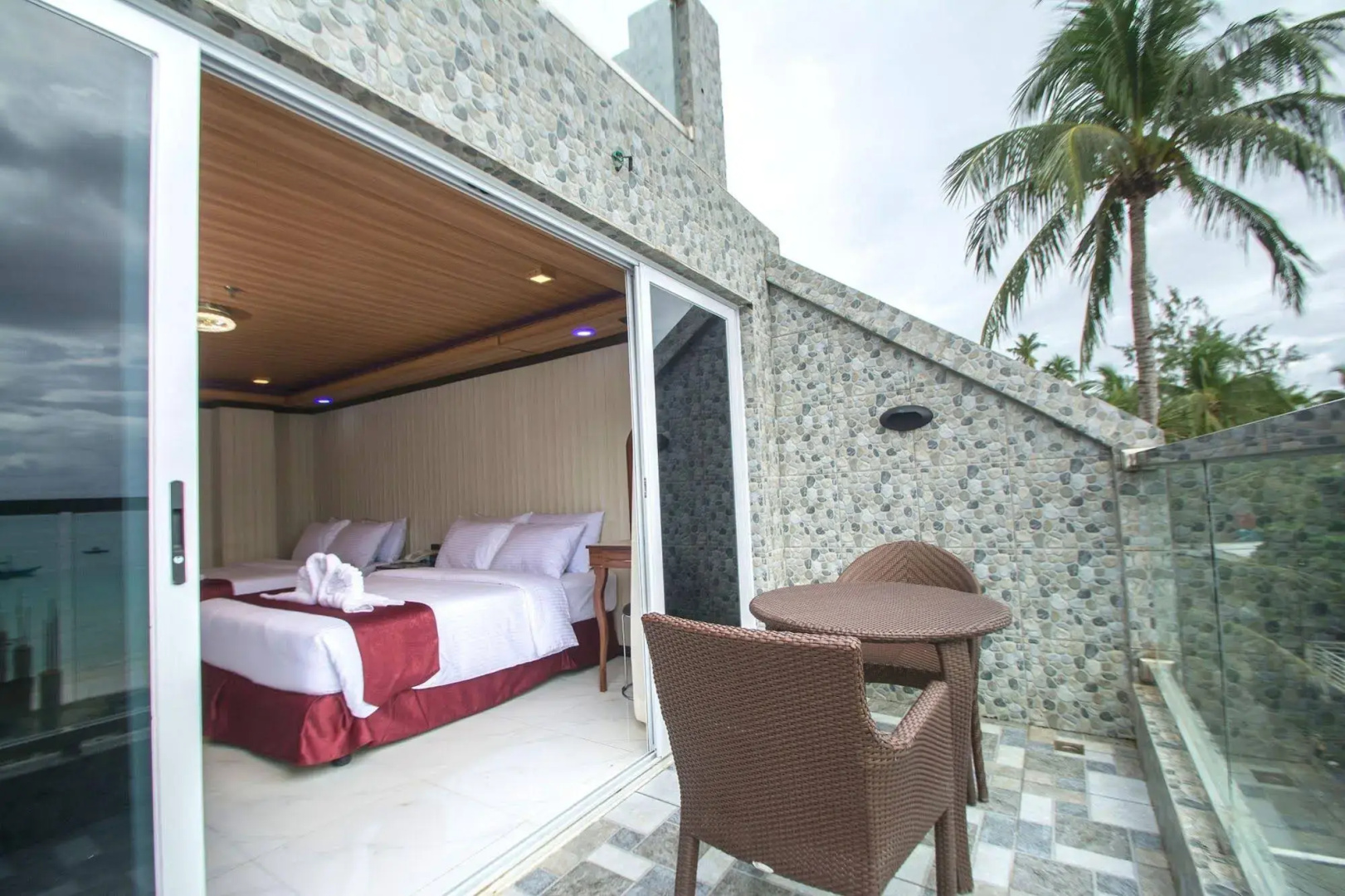 Photo - Diamond Water Edge Resort