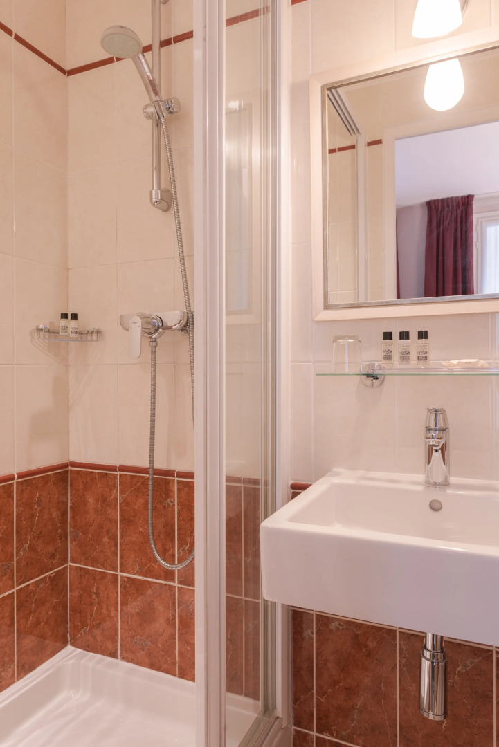 Photo - Magda Champs Elysées