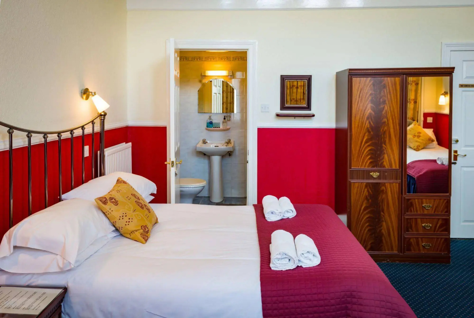 Photo - Strathallan Guest House