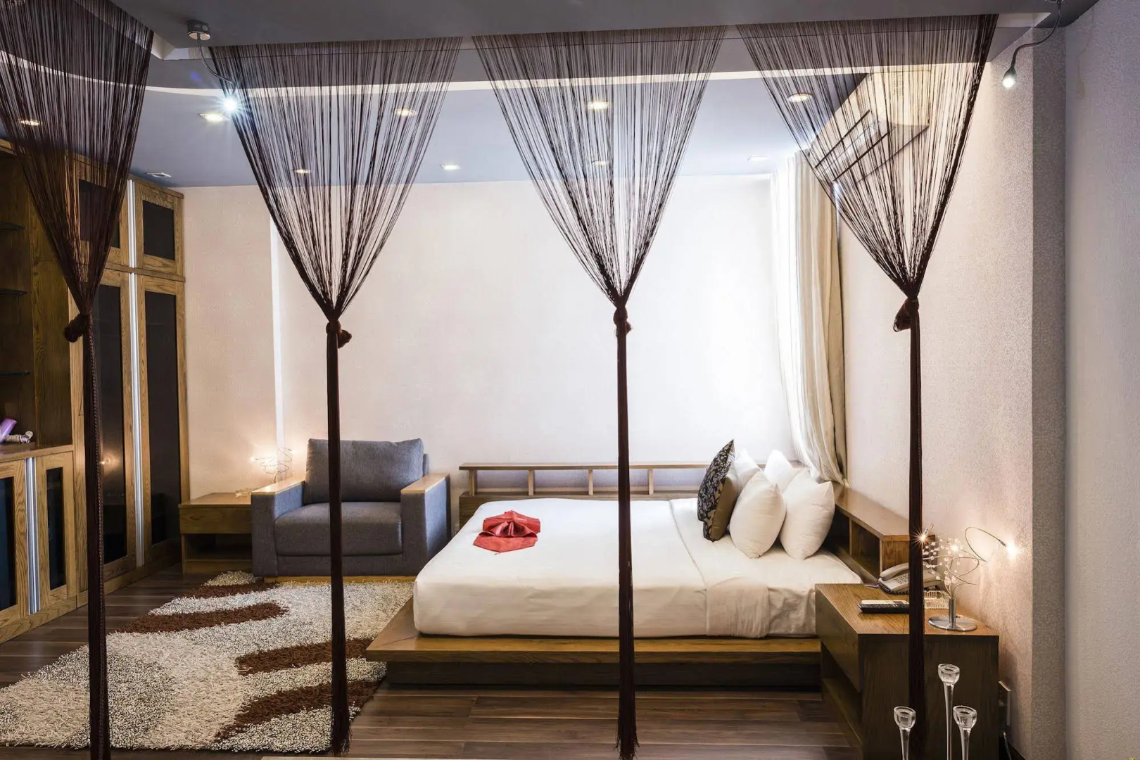 Photo - Valentine Hotel