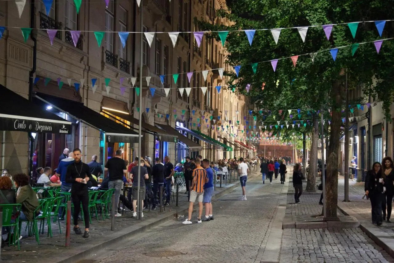 Photo - Casual Inca Porto