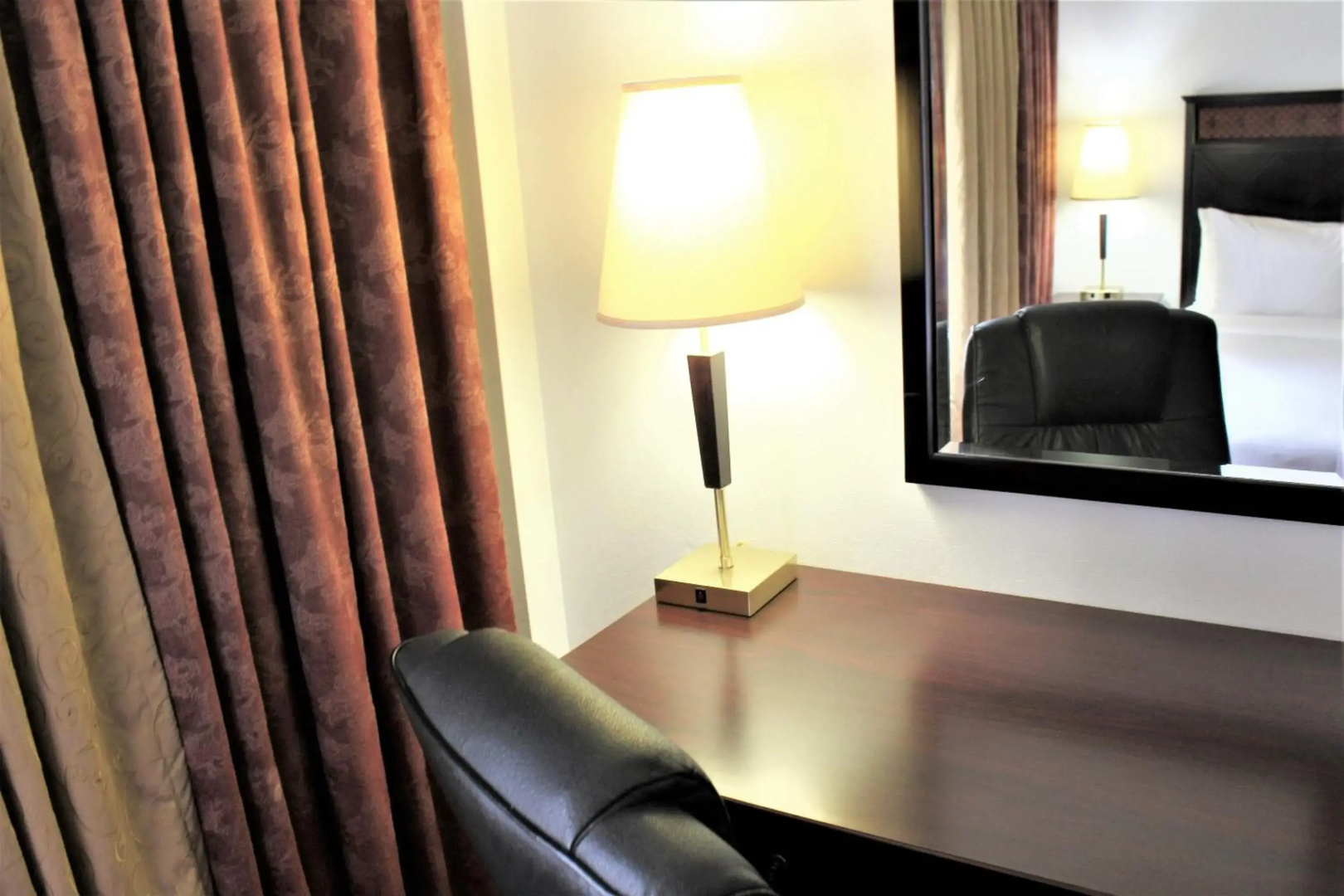 Foto - LELUX Hotel