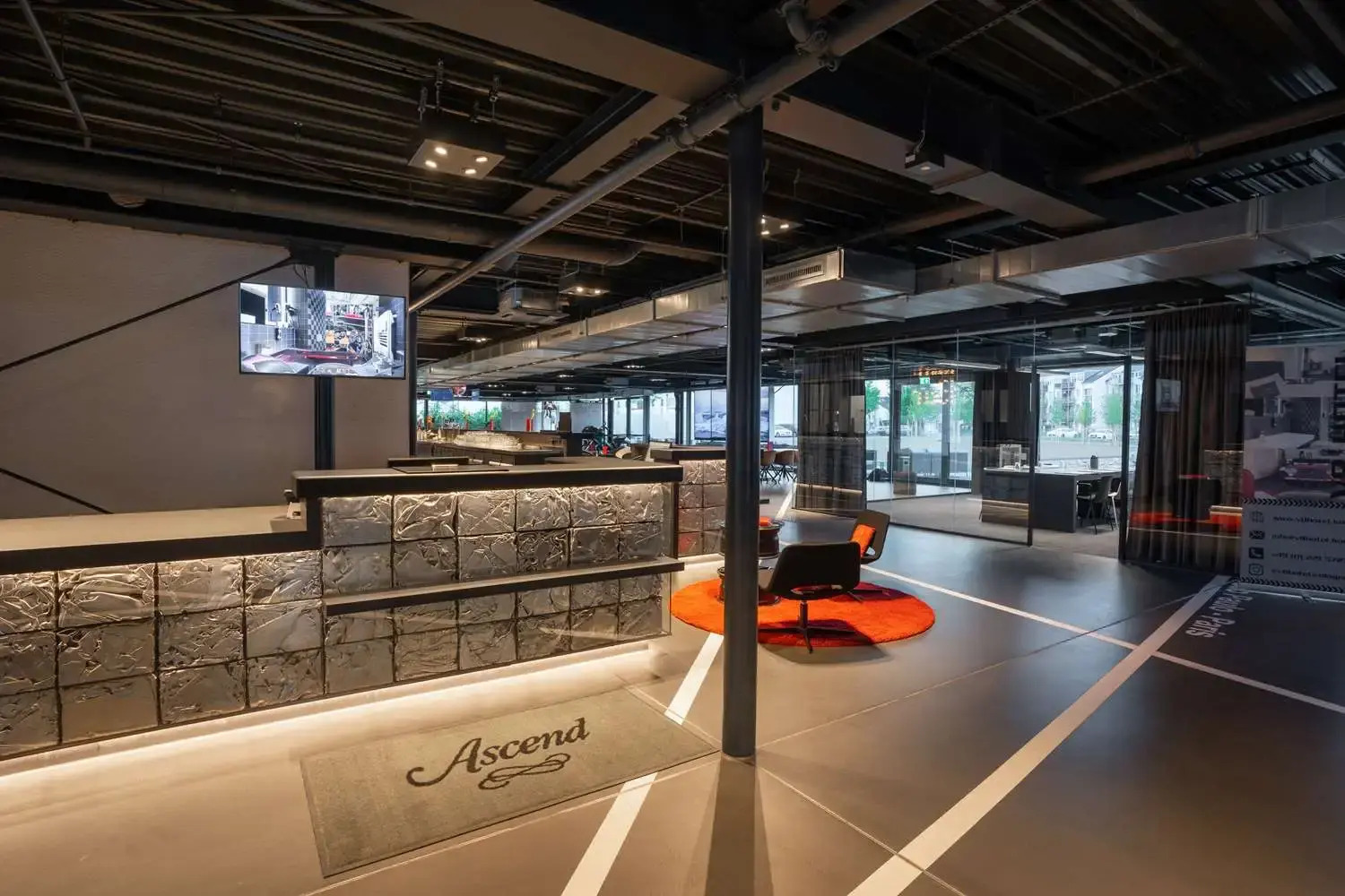 Foto - V8 Hotel Köln at MOTORWORLD