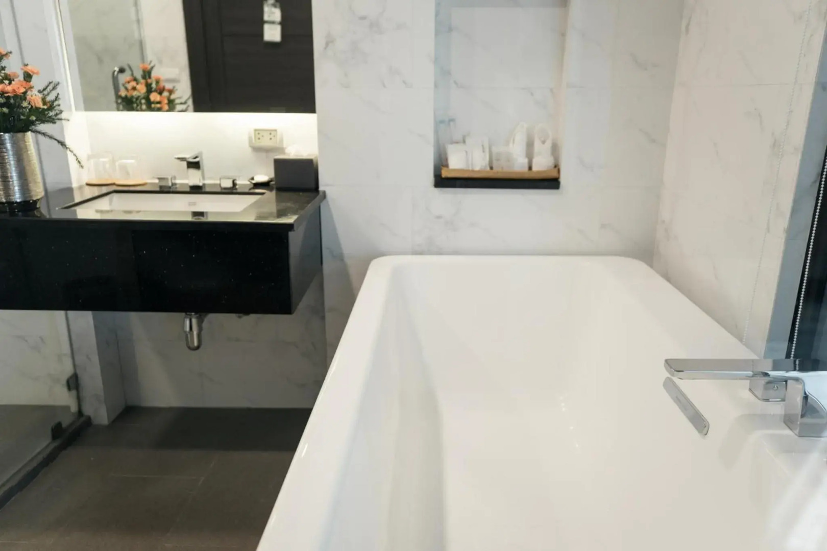 Photo - SureStay Hotel by Best Western Vientiane