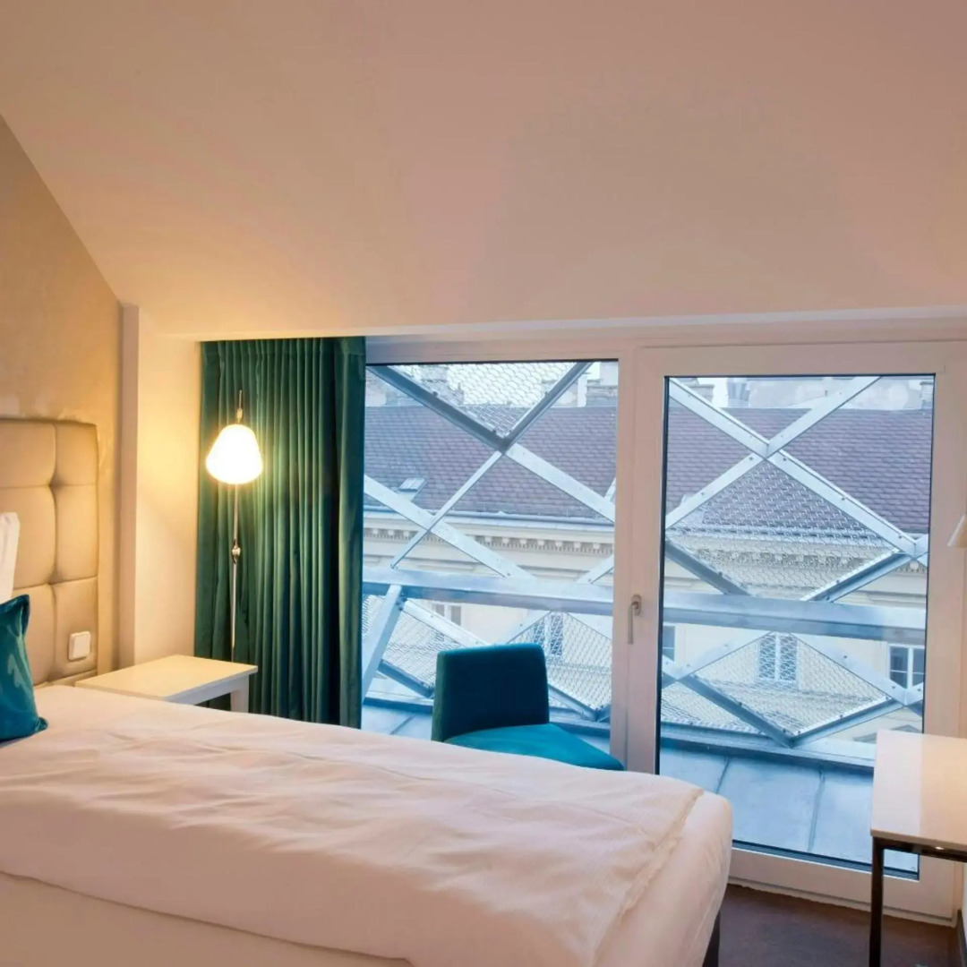 Photo - The Cloud One Wien-Staatsoper