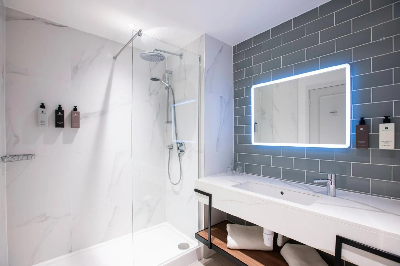 Photo - Reserve, by Warner Hotels - The Runnymede on Thames