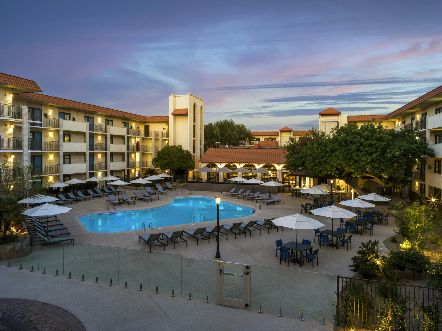 Photo - Embassy Suites by Hilton Scottsdale Resort