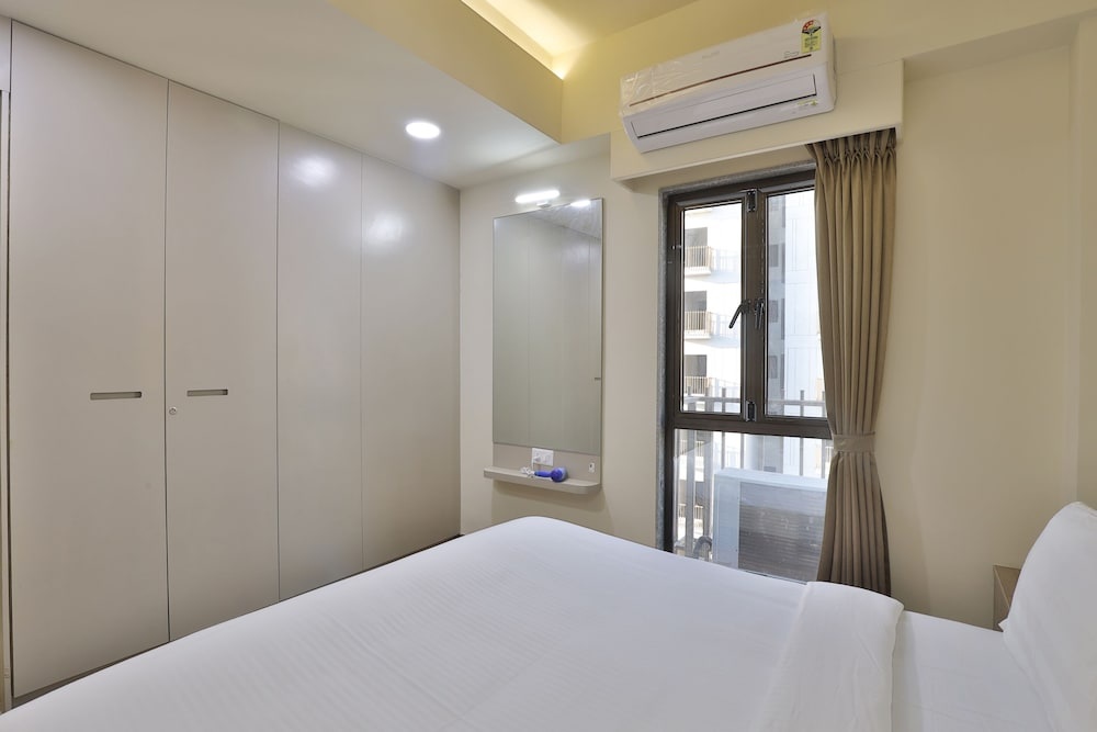 hotel monville