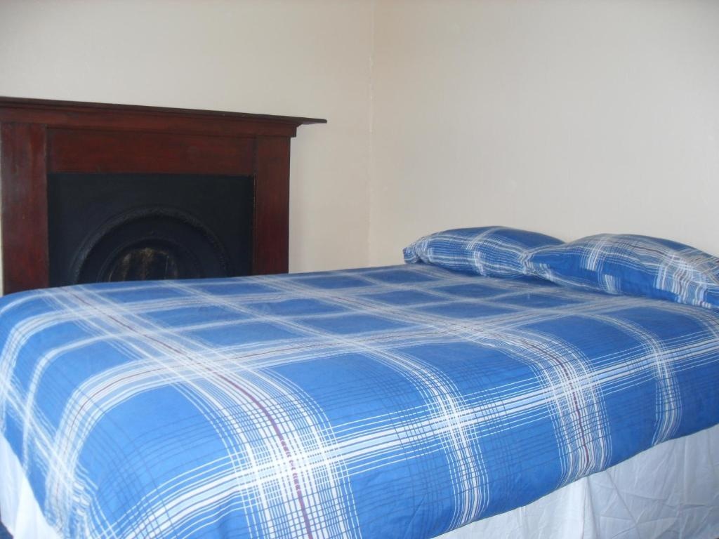 Saucy Mary's Private Rooms & Hostel