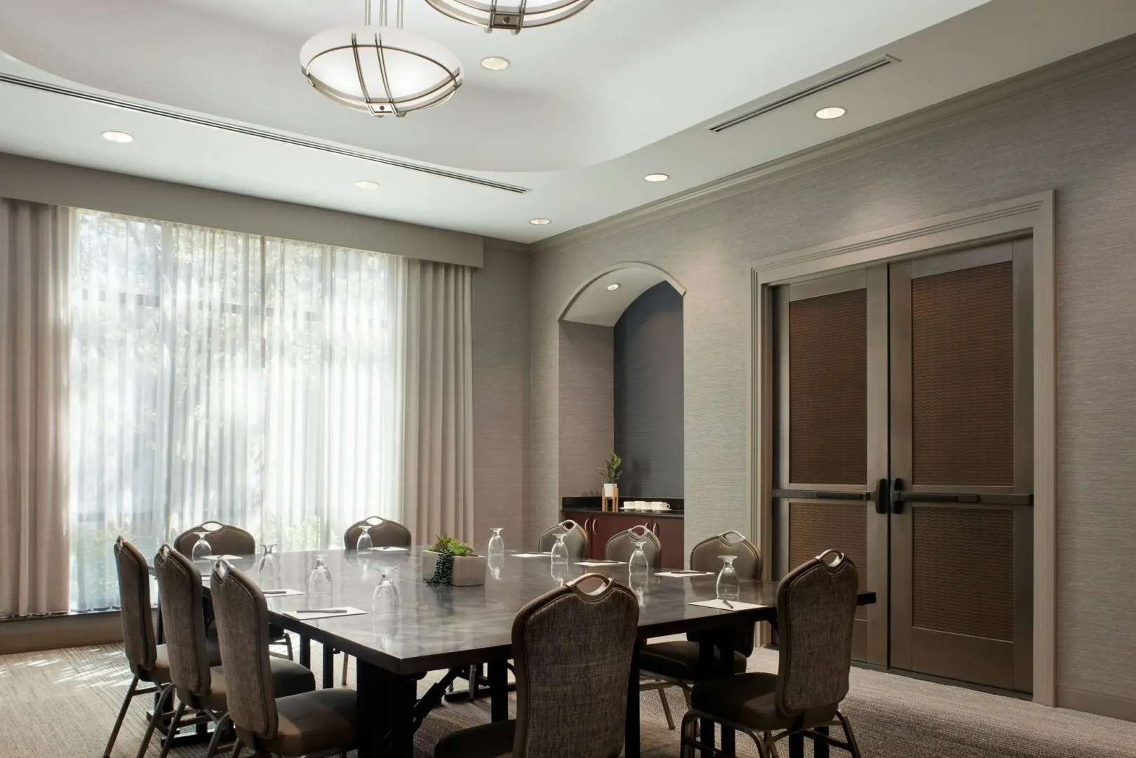 Photo - Courtyard by Marriott Hamilton